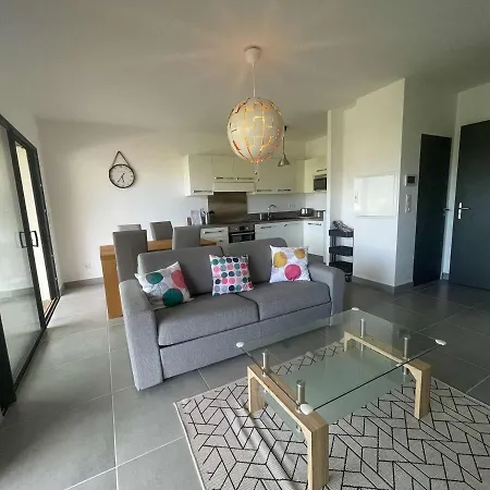 2 Pieces Avec Terrasse Et Garage, Centre Porto-vecchio - Fr-1-62-170 Апартаменти